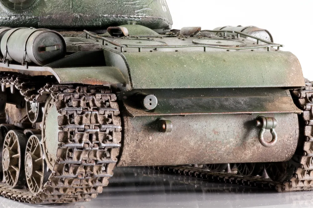 Bronco KV-122, rear view