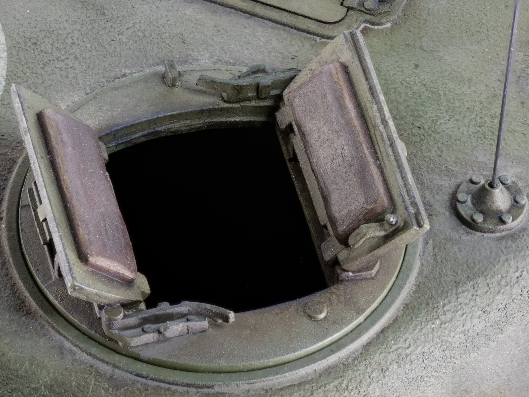 AFV Club Churchill AVRE commander's hatch
