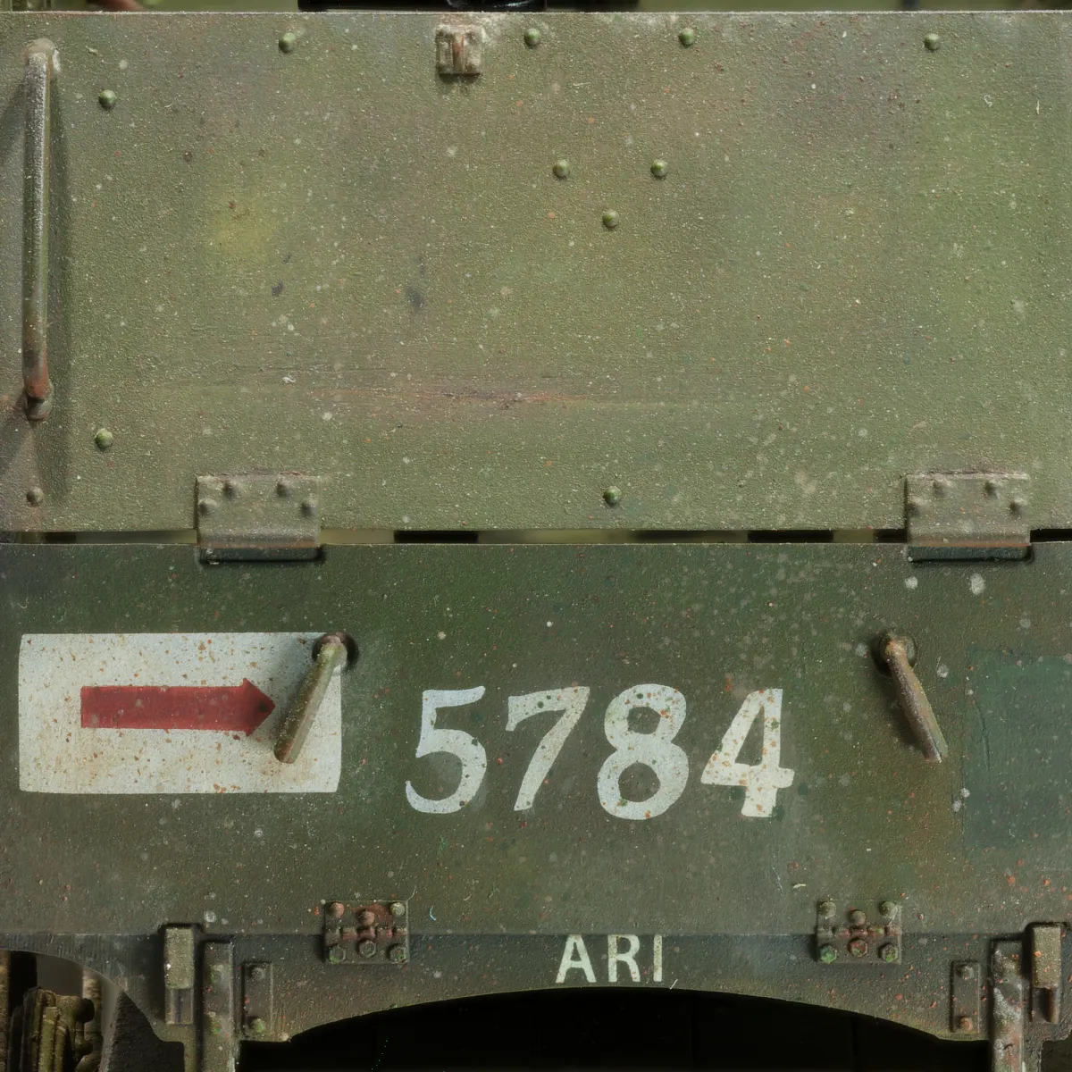 MG Carrier, rear
