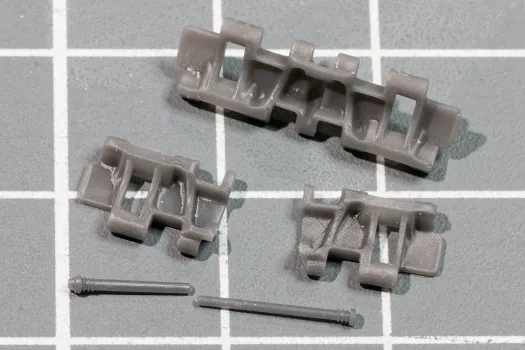Tankraft KV 650mm split link tracks, close up of 3D printed parts
