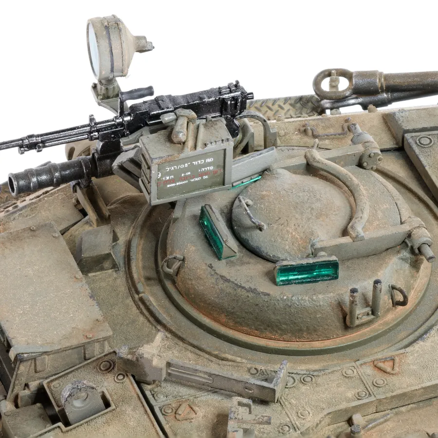 Meng Magach 6B model, commander's cupola and MG