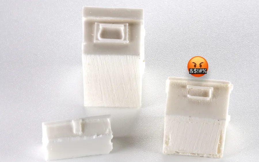 Vallejo resin boxes, showing casting flaws