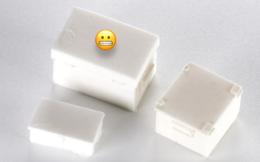 Vallejo resin boxes, showing casting flaws