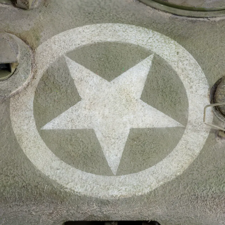 AFV Club Churchill AVRE MkIV, close-up of air recognition star on turret