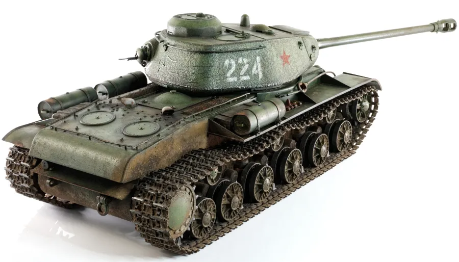 Bronco KV-122 Soviet heavy tank, 1/35th scale model, rear view